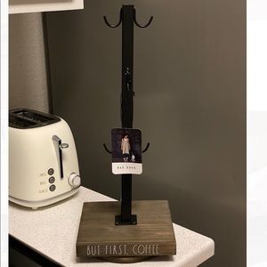 Coffee mug stand